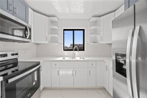 3200 NW 212th St, Miami Gardens, FL 33056, Sold 04/14/25