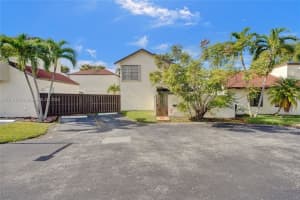 684 NW 102 Pl, Miami, FL 33172, Sold 03/14/25