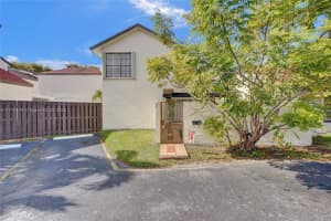 684 NW 102 Pl, Miami, FL 33172, Sold 03/14/25