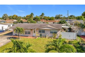 17915 NW 48th Ct, Miami Gardens, FL 33055, Sold 02/19/25
