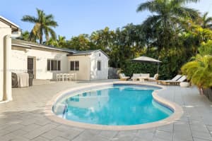 7730 Beach View Dr, North Bay Village, FL 33141, Sold 03/21/25