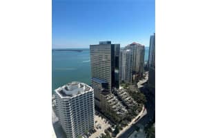 950 Brickell Bay Dr 3505, Miami