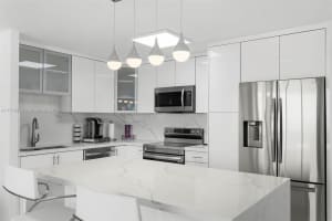 7135 Collins Ave APT 624, Miami Beach, FL 33141, Sold 08/11/25