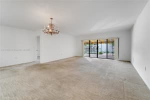6438 Milk Wagon Ln, Miami Lakes, FL 33014, Sold 02/11/25