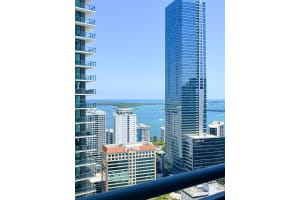 60 SE 13th St, Miami, FL 33131, Sold 04/07/25