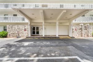 2555 Ne 11th St 303 Fort Lauderdale, FL 33304 - MLS#A11718892