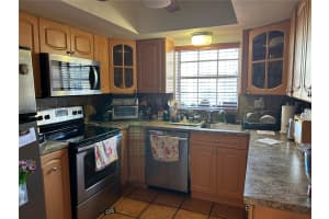 6904 W 14th Ct, Hialeah, FL 33014, Sold 03/05/25