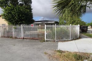 965 W 23rd St, Hialeah, FL 33010, Sold 02/28/25