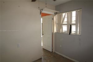 965 W 23rd St, Hialeah, FL 33010, Sold 02/28/25