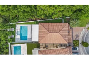 8501 W 33rd Ave, Hialeah, FL 33018, Sold 04/25/25