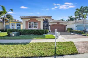 6330 Harbour Oak Dr, Greenacres, FL 33467, Sold 05/06/25