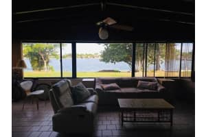 6105 W 8th Ave, Hialeah, FL 33012, Sold 02/24/25