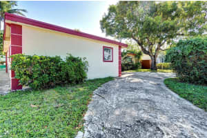 108 S 12th St, Lantana, FL 33462, Sold 02/18/25
