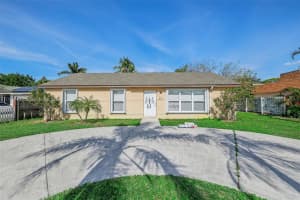 2685 Hypoluxo Rd, Lantana, FL 33462, Sold 03/14/25