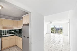 4650 Washington St 504 Hollywood, FL 33021 - MLS#A11719239