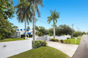 8390 SW 94th St, Miami, FL 33156, Sold 04/04/25
