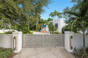 8390 SW 94th St, Miami, FL 33156, Sold 04/04/25