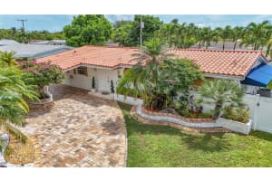 17805 NE 9th Pl, North Miami Beach, FL 33162, Sold 03/10/25