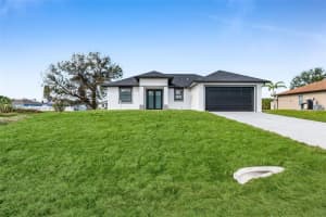 907 Chaplin Ave, Lehigh Acres