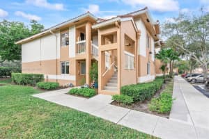 723 NW 92nd Ave, Plantation, FL 33324, Sold 03/17/25