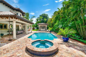 5950 Sw 111th St Pinecrest, FL 33156 - MLS#A11719553