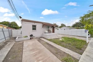 2286 NW 35th St, Miami, FL 33142, Sold 03/28/25