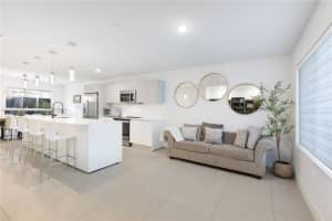 2561 Ne 193rd St 1105, Miami
