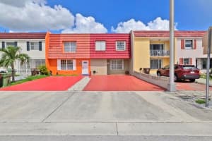949 W 79th St, Hialeah, FL 33014, Sold 06/30/25
