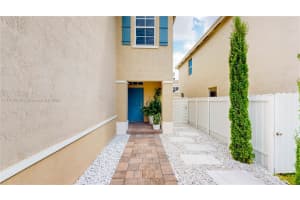 487 NE 6th Pl, Homestead, FL 33035, Sold 02/28/25