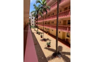 215 SE 3rd Ave APT 203C, Hallandale Beach, FL 33009, Sold 06/20/25