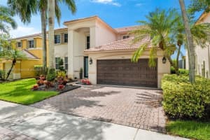 930 Lavender Cir, Weston, FL 33327, Sold 05/30/25