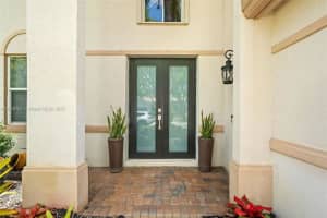 930 Lavender Cir, Weston, FL 33327, Sold 05/30/25