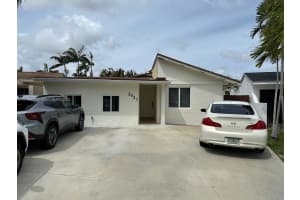 2021 SW 105th Ct, Miami, FL 33165, Sold 08/07/25