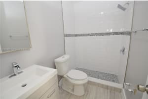2021 SW 105th Ct, Miami, FL 33165, Sold 08/07/25