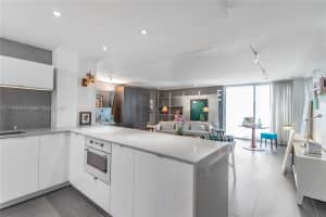 1045 10th St, Miami Beach, FL 33139, Sold 04/28/25