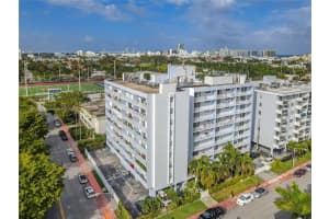 1045 10th St, Miami Beach, FL 33139, Sold 04/28/25
