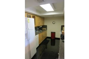 1951 Atlantic Shores Blvd 17 Hallandale Beach, FL 33009 - MLS#A11719921