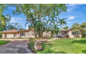 17220 SW 77th Ct, Palmetto Bay, FL 33157, Sold 06/30/25