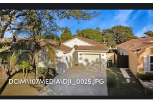 1877 SE 13th St, Homestead, FL 33035, Sold 05/09/25
