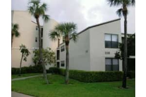 2318 S Cypress Bend Dr, Pompano Beach, FL 33069, Sold 06/20/25