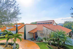 16902 NW 83rd Ave, Miami Lakes, FL 33016, Sold 03/21/25