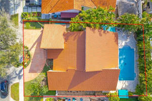 16902 NW 83rd Ave, Miami Lakes, FL 33016, Sold 03/21/25