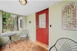 370 Hibiscus Dr, Miami Springs, FL 33166, Sold 07/02/25