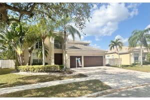 1104 NW 139th Ave, Pembroke Pines, FL 33028, - MLS#A11720675
