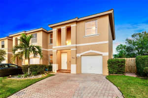 703 NW 135th Ave, Pembroke Pines, FL 33028, Sold 02/27/25