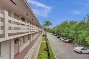 700 Layne Blvd, Hallandale Beach, FL 33009, Sold 08/14/25