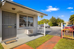 2640 Pierce St, Hollywood, FL 33020, Sold 03/17/25