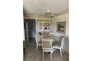 135 Berkshire F West Palm Beach, FL 33417 - MLS#A11721186
