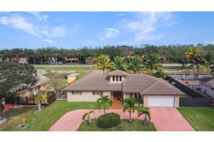 7205 N Augusta Dr, Hialeah, FL 33015, Sold 05/16/25