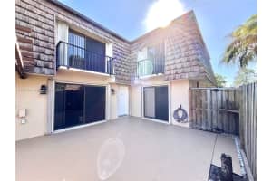 2812 28th Ln, Greenacres, FL 33463, Sold 04/03/25